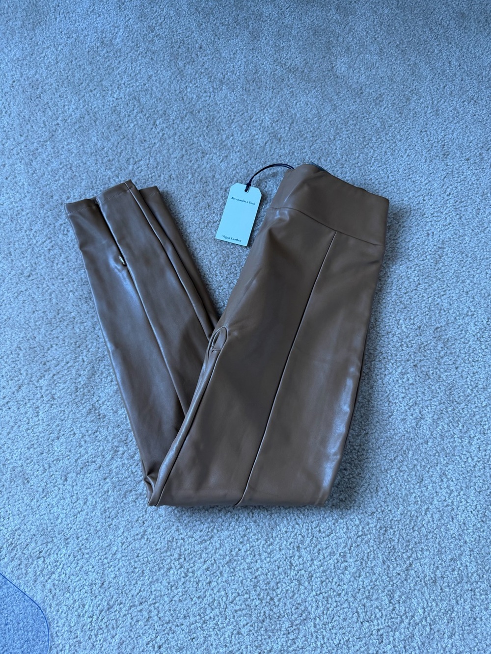 NWTs Abercrombie Vegan Leather Legging in Brown